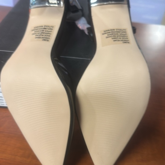 Rumo Pointed Toe Pump- Beige - Picture 9 of 9